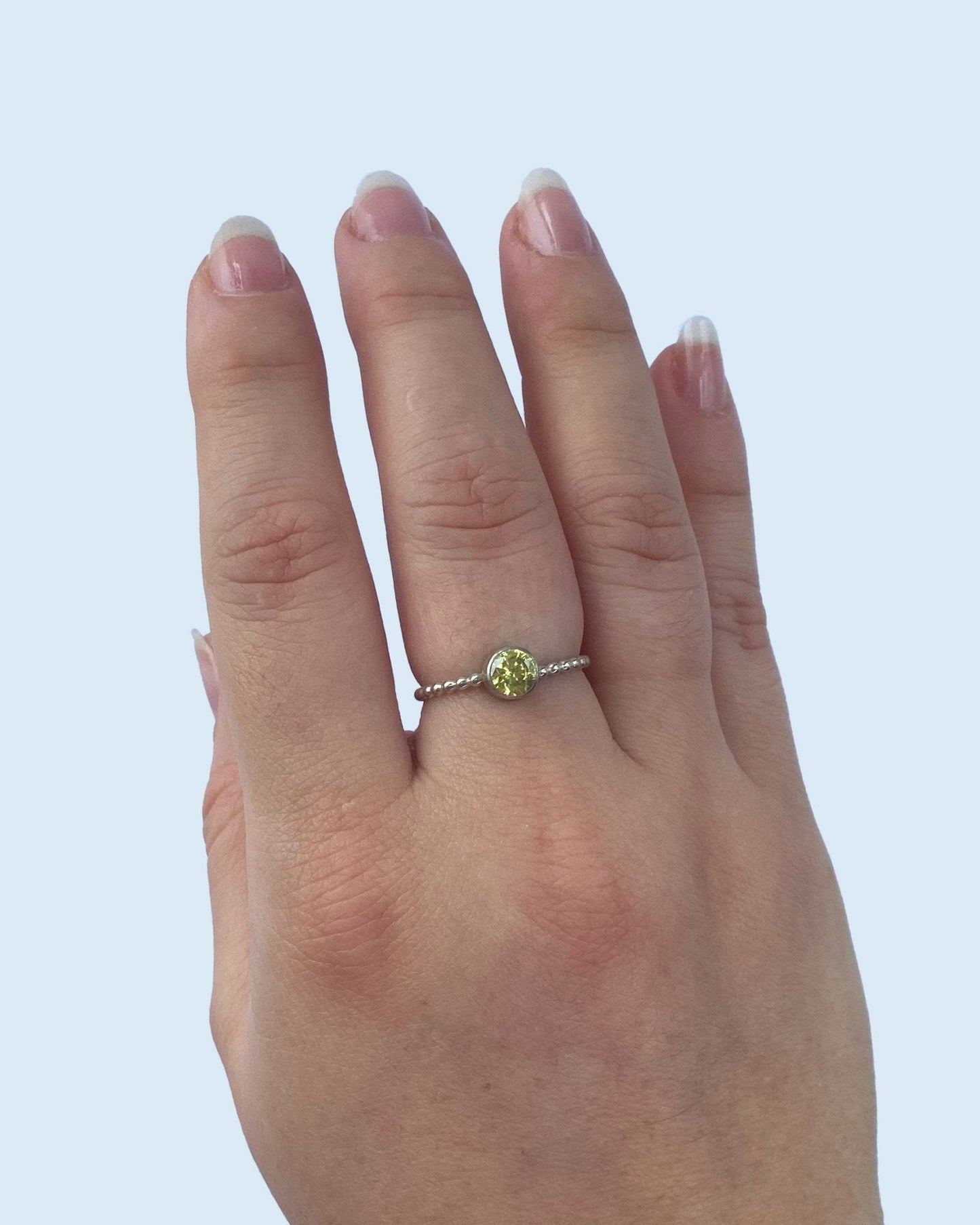 Anillo solitario con zirconia - Mi tienda