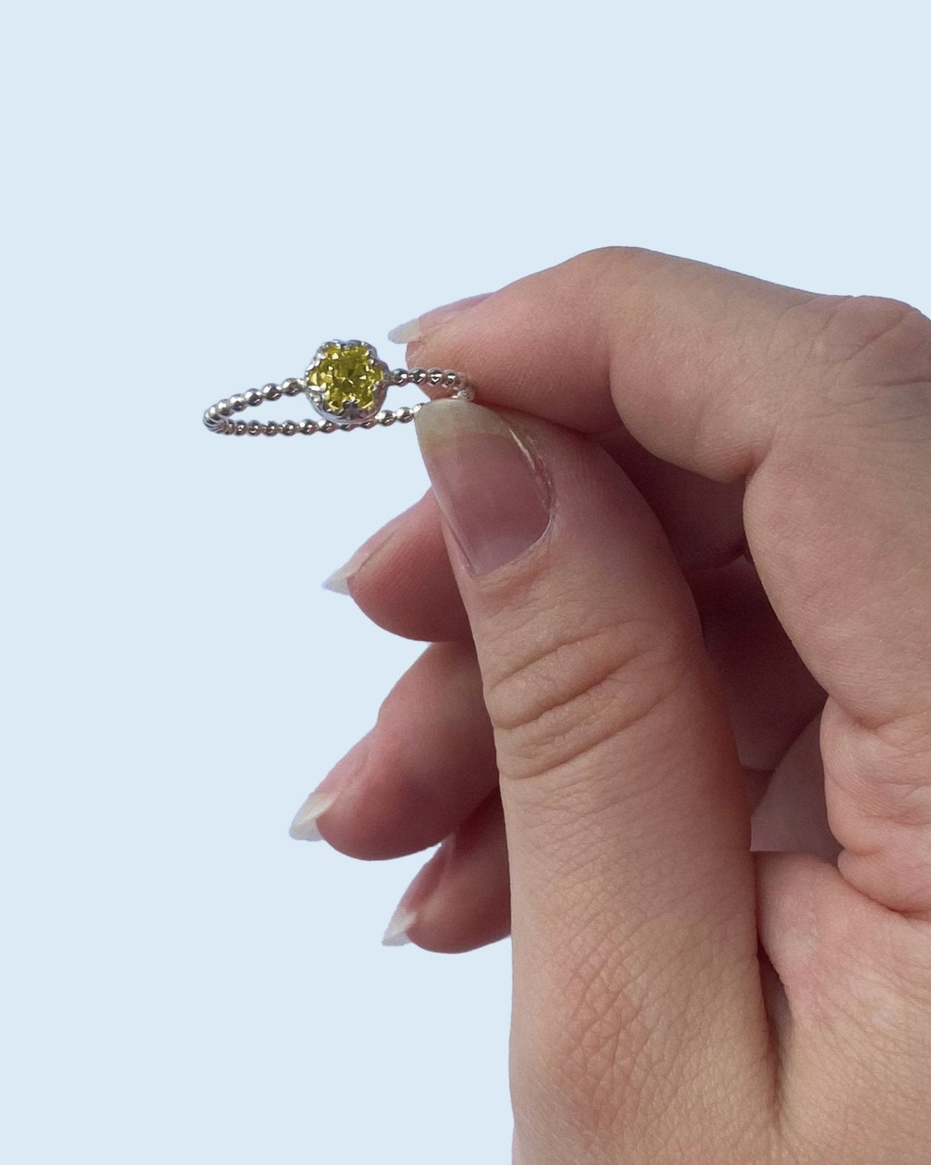 Anillo solitario con zirconia - Mi tienda
