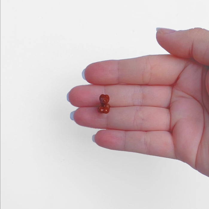 Perro acostado globito charm - Mi tienda