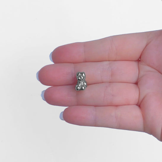 Perro acostado globito charm - Mi tienda