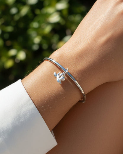 Dije / Charm de plata 950 con forma de perro globo acostado compatible con collares y pulseras pandora