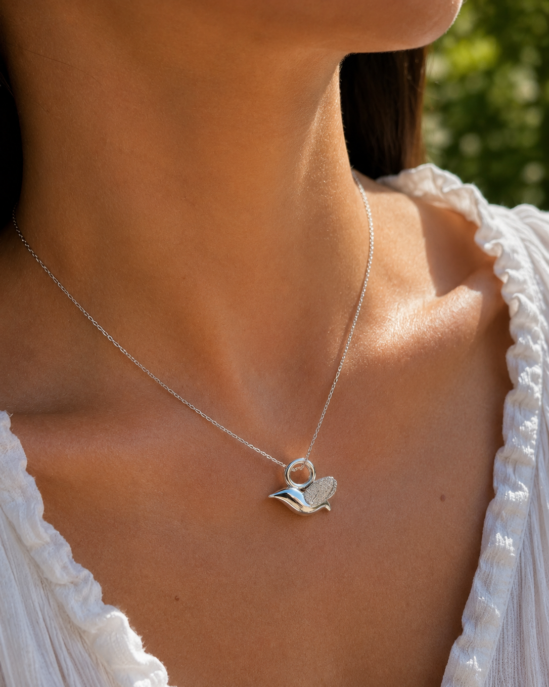 Dije / Charm de plata 950 con forma de colibrí globo compatible con collares y pulseras pandora
